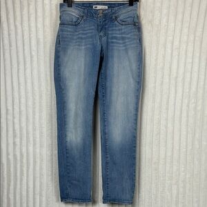 Levi's 529 Curvy Skinny leg medium wash Blue Jeans 28
